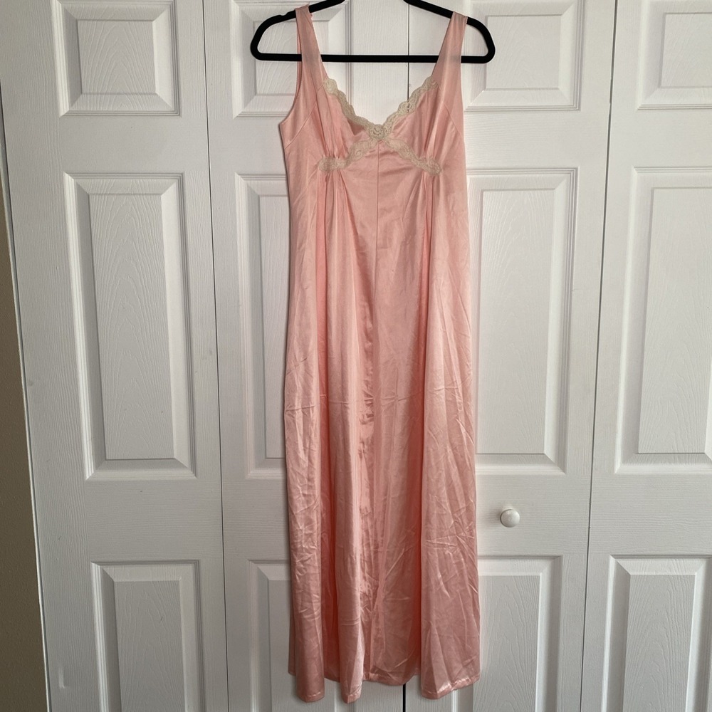 Mistee Vintage Nightgown Lingerie Womens Pink Lace Empire Waist Nylon USA Size M